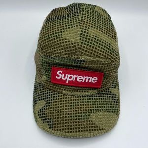 Supreme Camo strap back hat